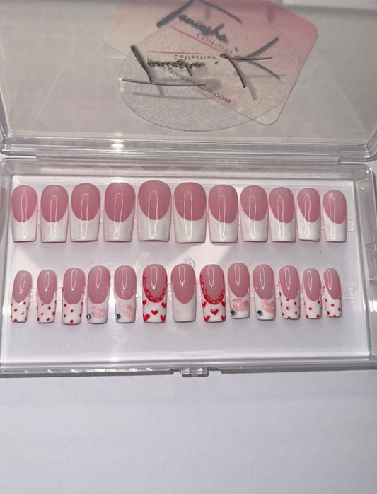 Heartfelt (XS-M) - press on nails - set of 20/24